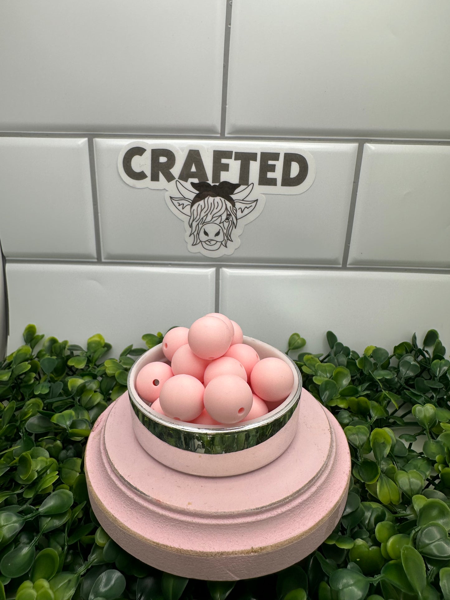 Light pink 15 mm silicone round bead