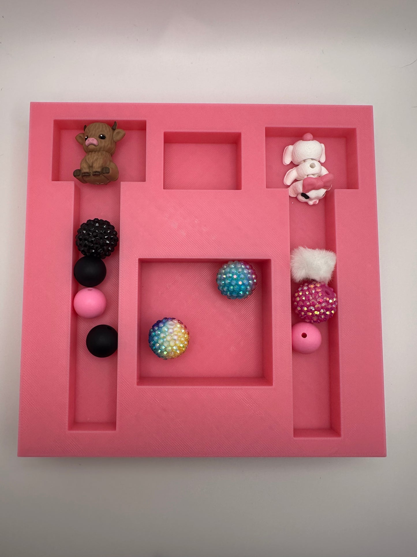 Beaded pen making tray
