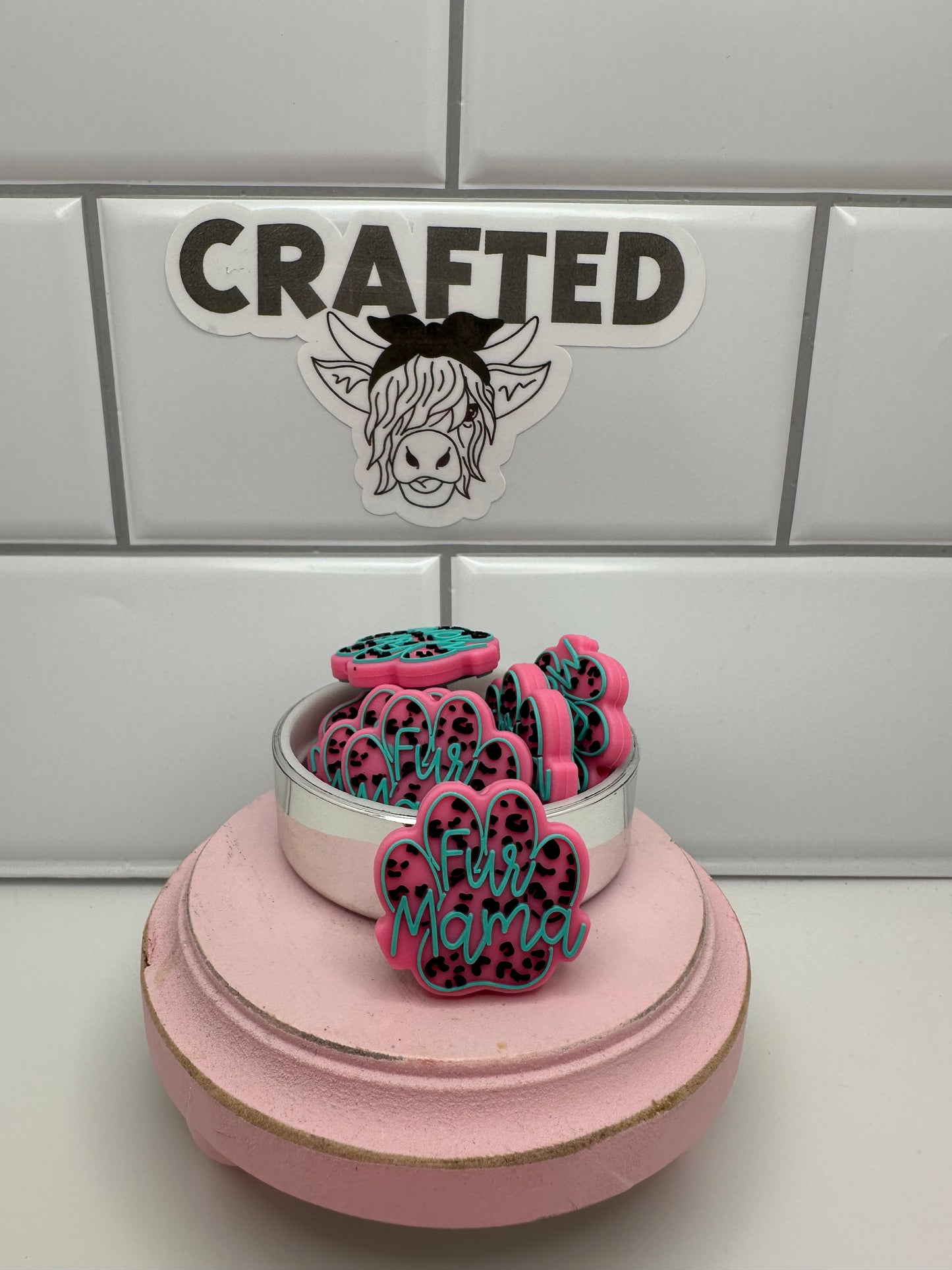 Fur mama pink focal bead