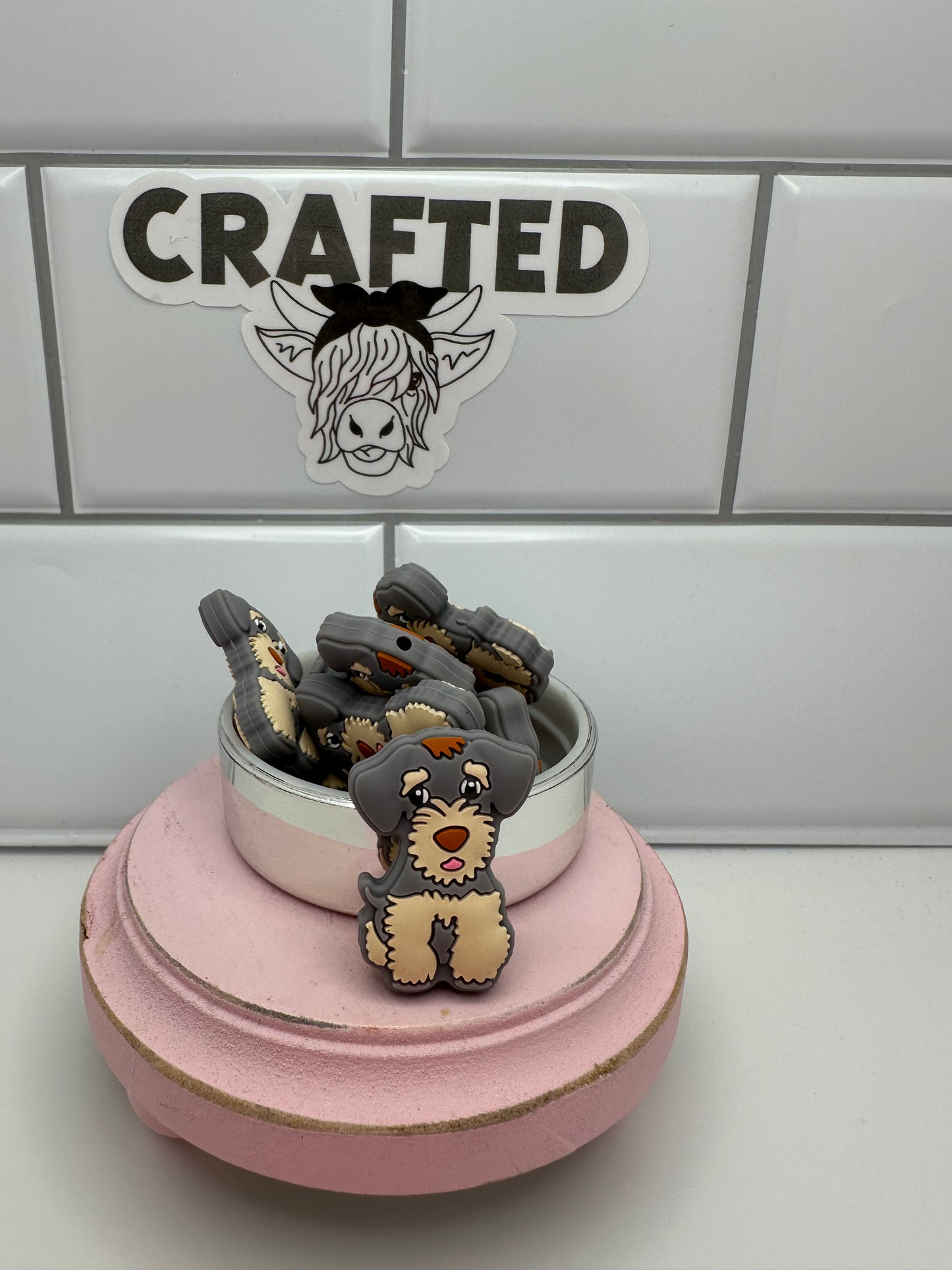 Gray puppy focal bead