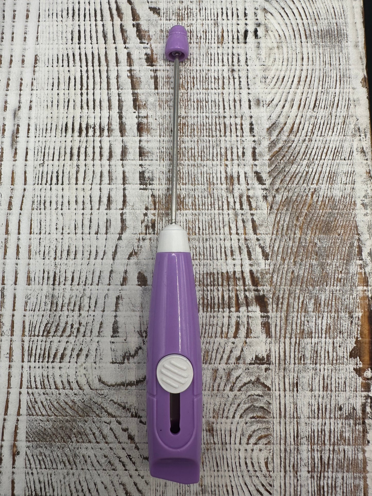 Beadable box opener with sharp blade