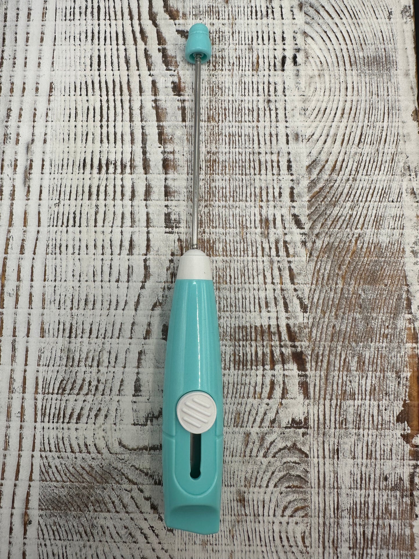 Beadable box opener with sharp blade
